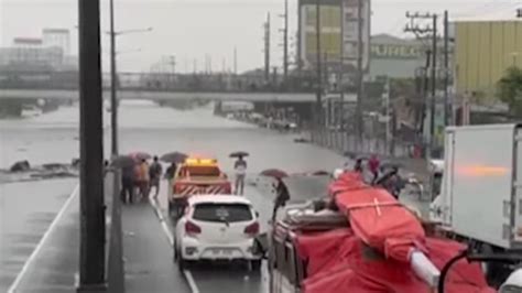nlex weather today|Heavy rains flood NLEX in Valenzuela, makes segment impassable.